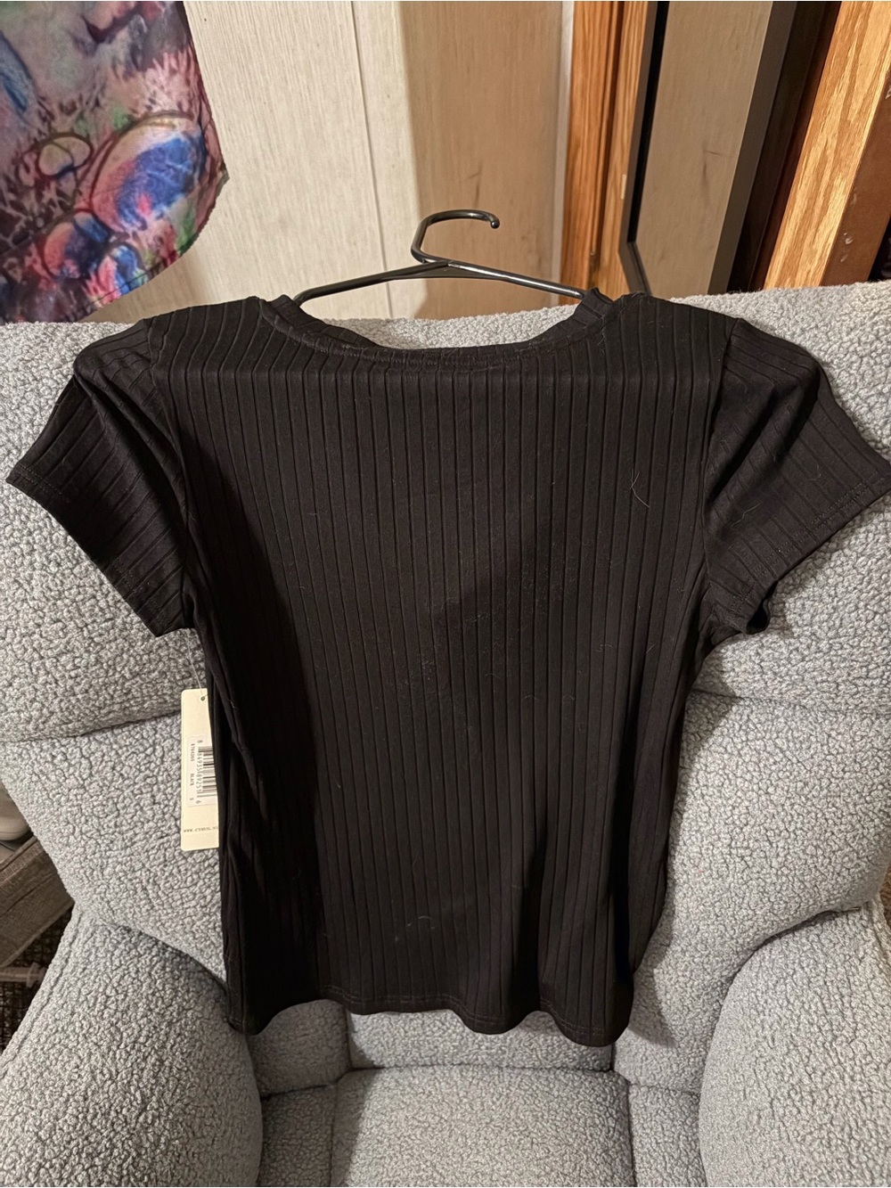 Cyrus Black Ribbed V-Neck Short Sleeve Top - Picture 3 of 4